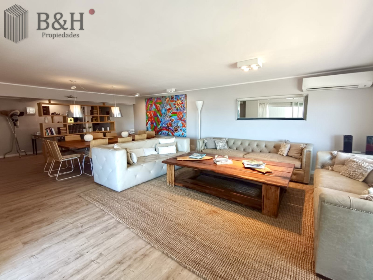 Apartamento ID.6579 - Espectacular Apartamento de 3 Dormitorios en Península de Punta del Este. En Venta y Alquiler Anual