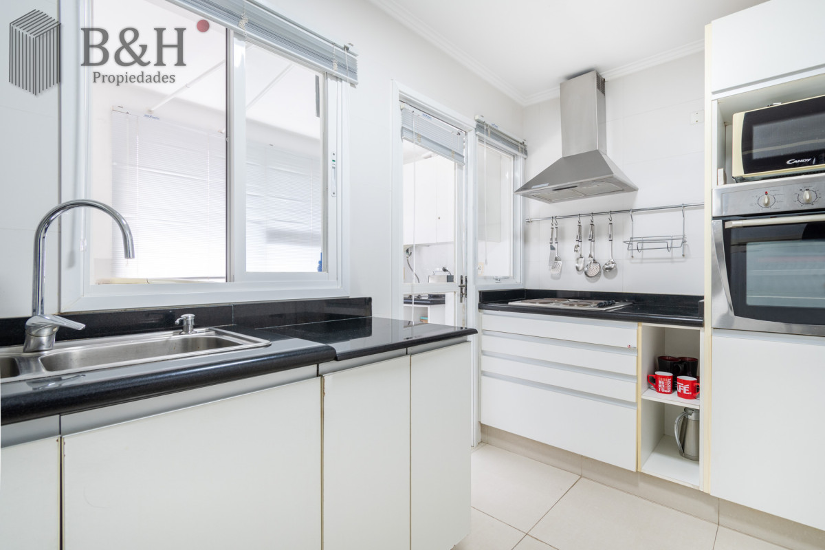 Apartamento ID.316 - Moderno Apartamento de 3 Dormitorios a Pocas Cuadras del Mar En Venta, Playa Brava