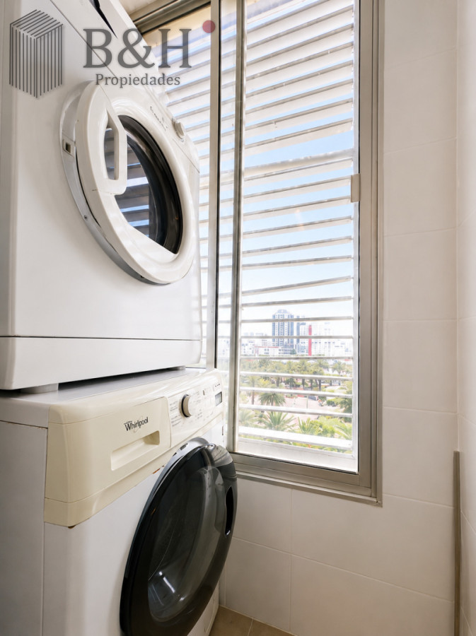 Apartamento ID.6888 - Venta de apartamento en Península de Punta del este con 3 dormitorios y 2 baños reciclado 