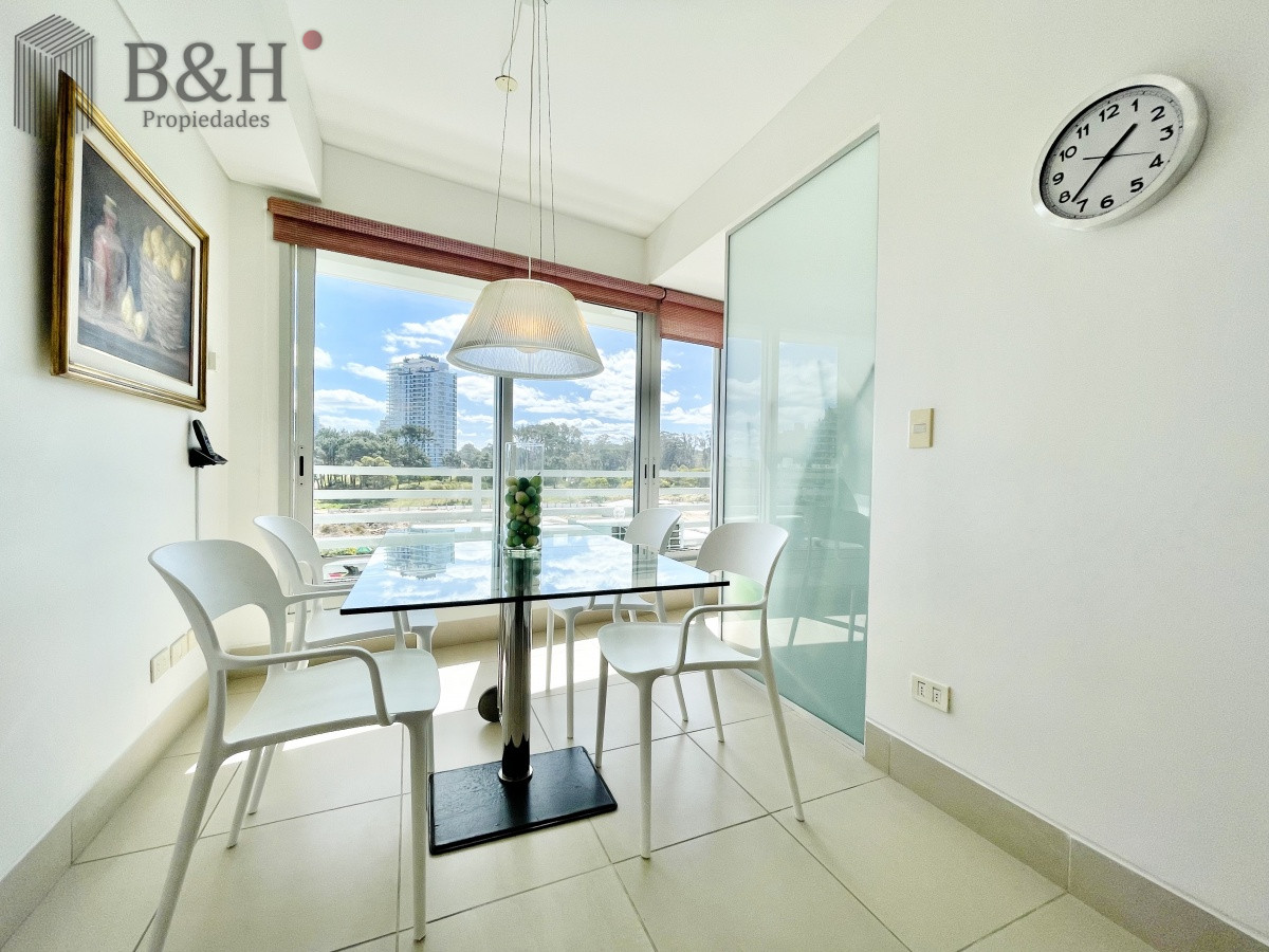 Apartamento ID.466 - Alquiler temporario de departamento premiun de tres dormitorios mas dependencia de servicio, Playa Brava
