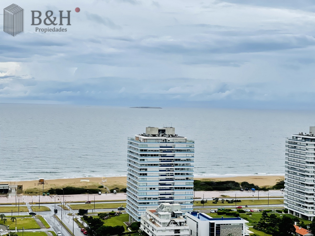 Apartamento ID.6895 - Alquiler temporario y venta de apartamento Penthouse en torre One, Playa Brava