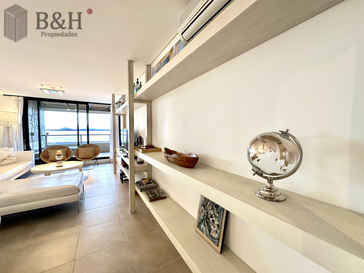 Apartamento ID.5185 - Alquiler temporario de apartamento de dos dormitorios con parrillero de uso exclusivo en Punta Ballena