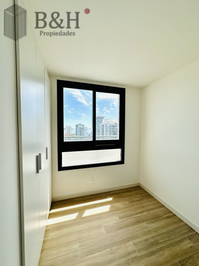 Apartamento ID.6873 - Venta de apartamento con vista al mar y muy luminoso de 2 dormitorios con 2 baños, Playa Brava Aidy Grill, Punta del Este