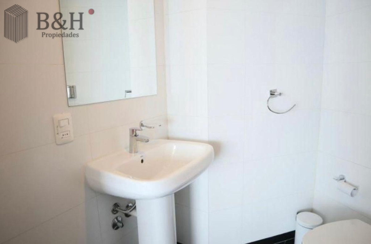 Apartamento ID.5635 - Apartamento piso alto con Vista de 3 Dormitorios y Parrillero en Playa Brava, Punta del Este 