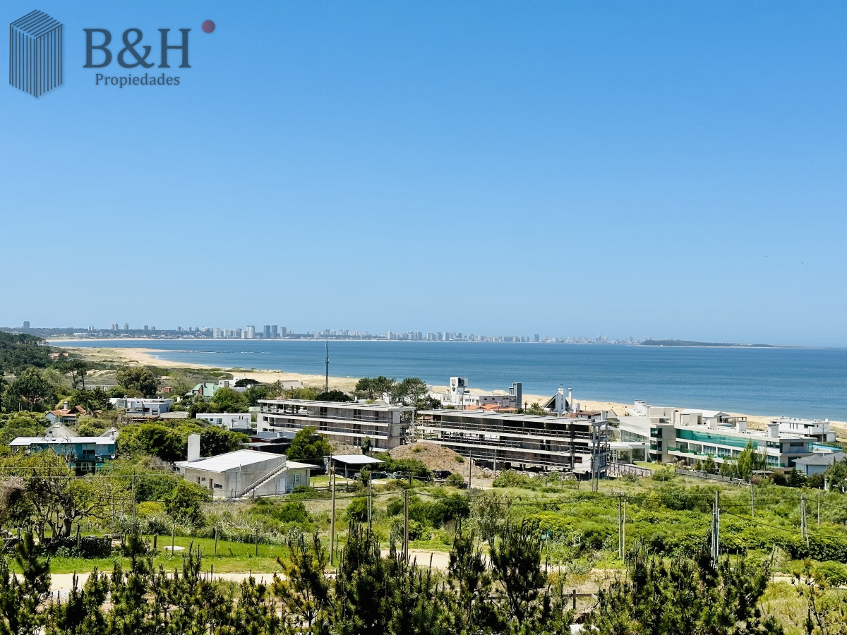 Apartamento ID.6877 - Venta y Alquiler temporario de apartamento moderno de dos dormitorios con parrillero en Punta Ballena