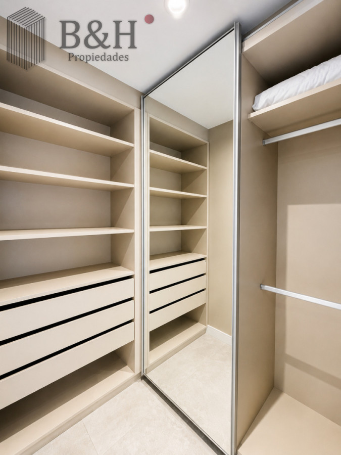 Apartamento ID.927 - Alquiler temporario de fabuloso departamento de dos dormitorios en Torre Venetian sobre Playa Mansa