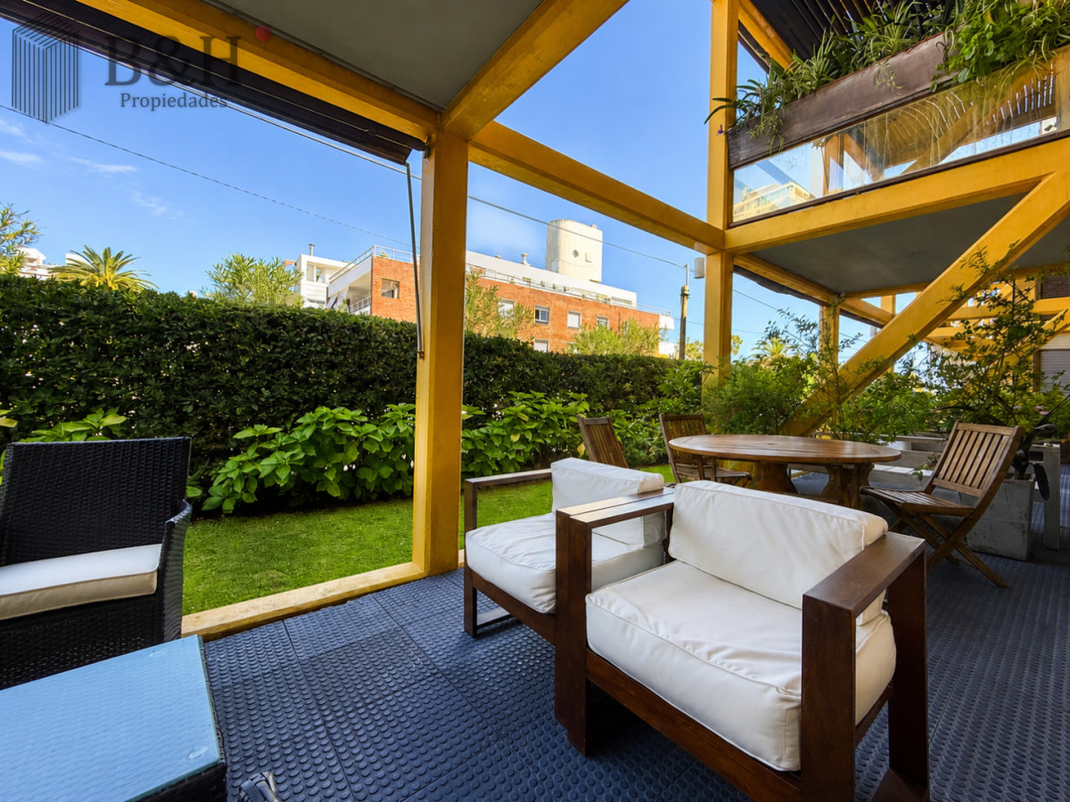 Apartamento ID.6932 - Apartamento en venta con alma de casa. Zona Península Punta del Este