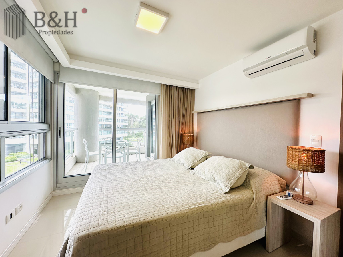 Apartamento ID.3974 - Apartamento de 1 Dormitorio en playa Brava, Punta del Este