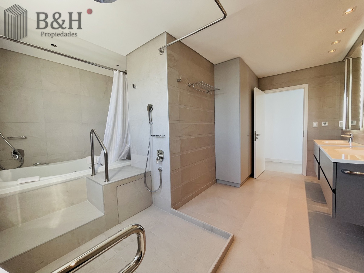 Apartamento ID.8158 - Exclusiva planta unificada Penthouse a estrenar en venta Playa Brava, Punta del Este