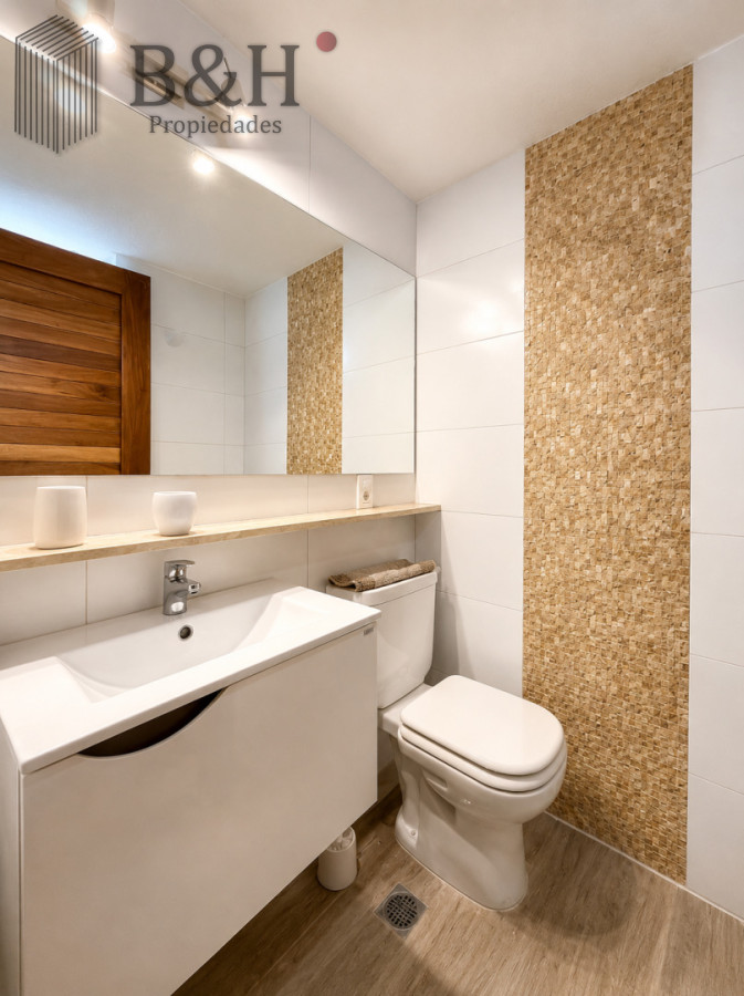 Apartamento ID.6932 - Apartamento en venta con alma de casa. Zona Península Punta del Este
