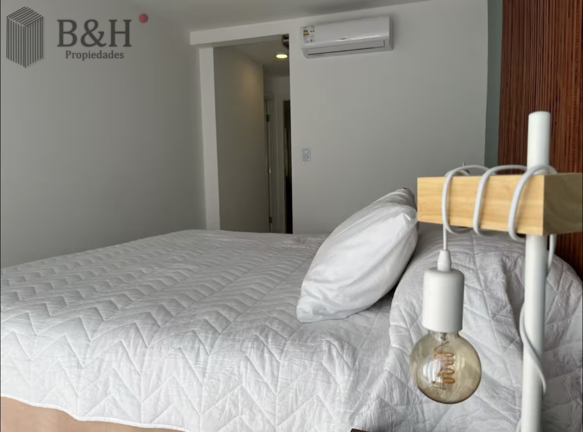 Apartamento ID.5245 - Alquiler temporal de apartamento de 2 dormitorios con 2 baños en excelente ubicación entre playas mansa y brava 