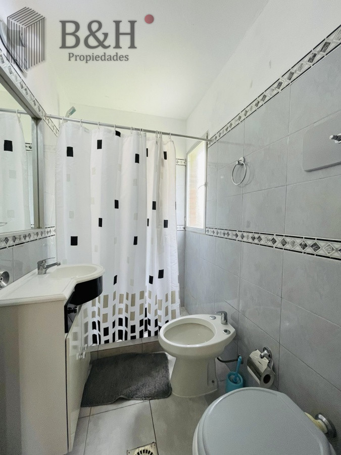 Apartamento ID.425 - Apartamento de 2 Dormitorios en Aidy Grill a Pocos Metros de Playa Brava - Venta