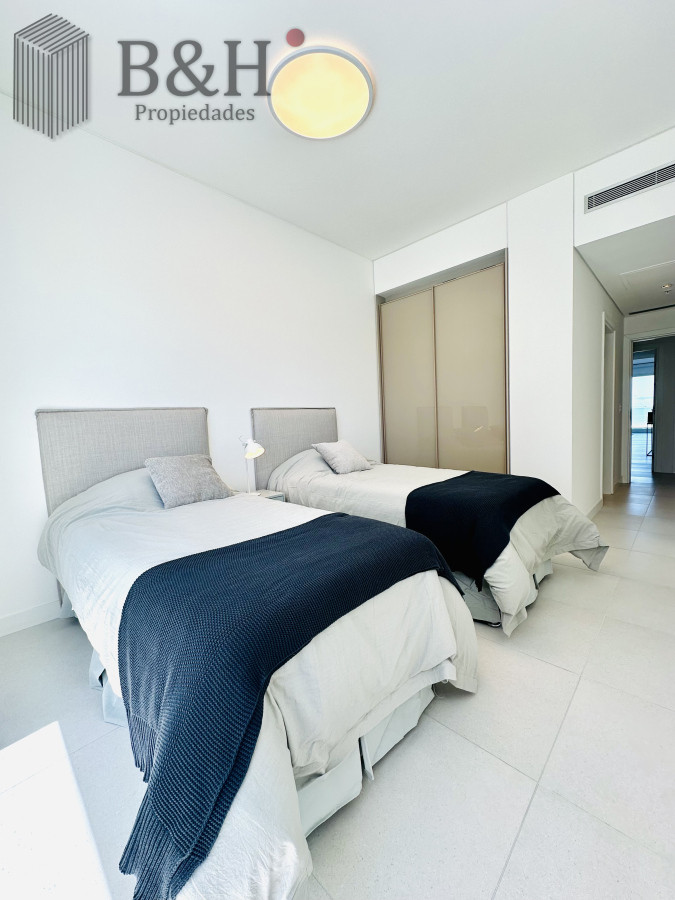 Apartamento ID.4673 - Apartamento a estrenar en el lujoso LE PARC IV de 3 dormitorios, Playa Brava
