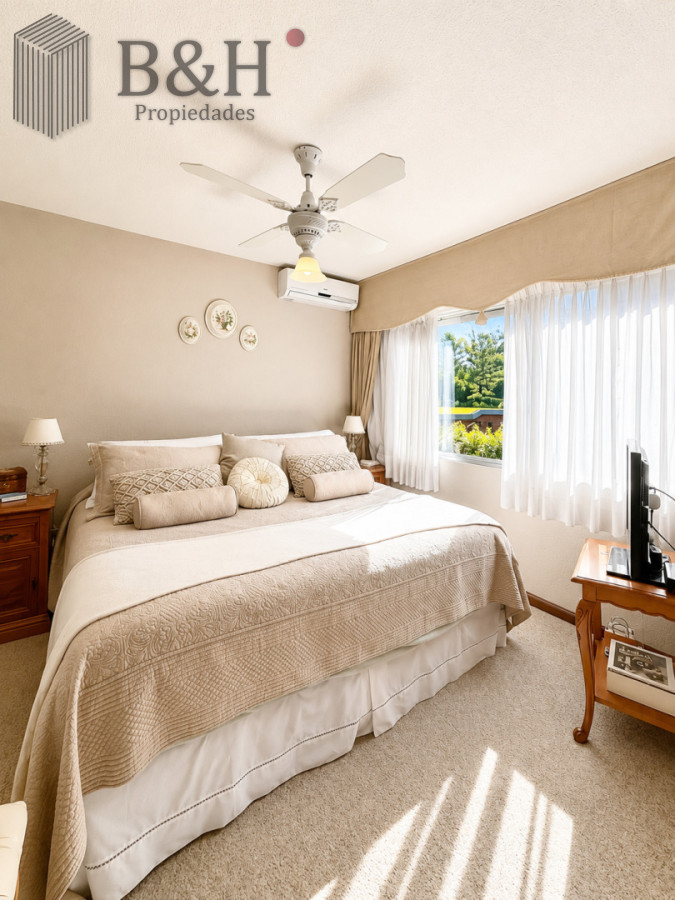 Apartamento ID.7163 - Apartamento en venta playa Mansa de 4 dormitorios y amplia terraza con parrillero propio 
