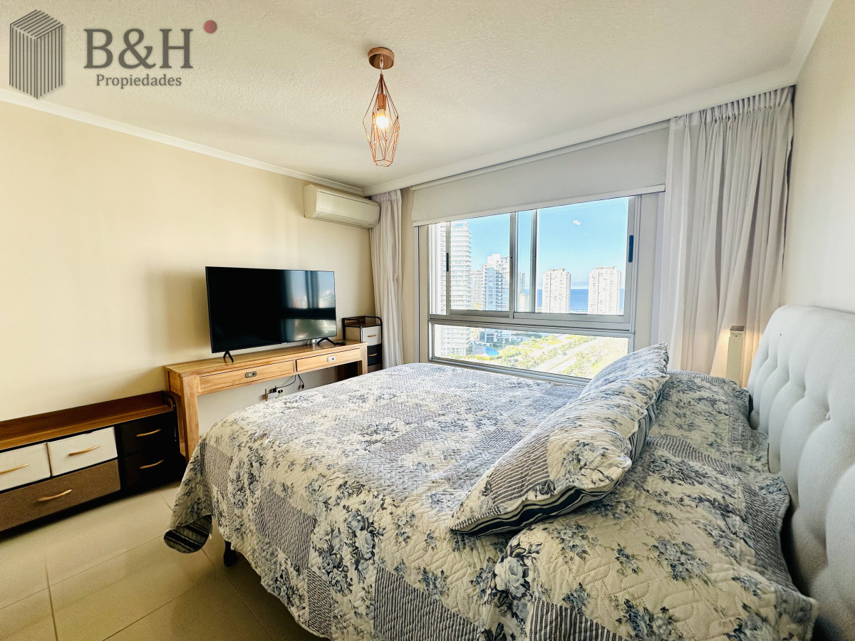 Apartamento ID.5748 - Apartamento de 3 Dormitorios en Playa Brava, Ocean Drive