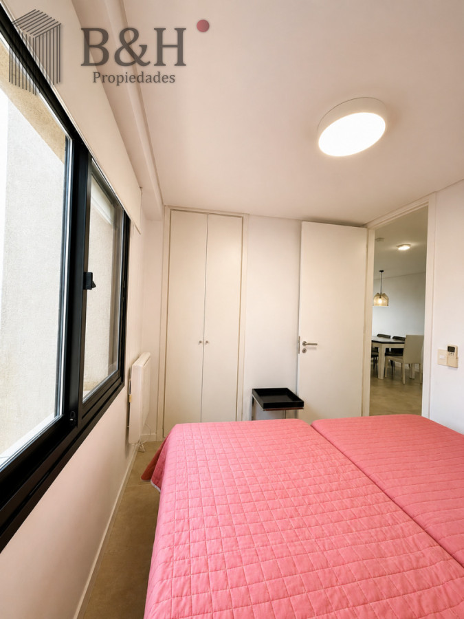 Apartamento ID.7943 - Venta de apartamento de 2 Dormitorios con Parrillero y Vistas al Mar, Punta Ballena 