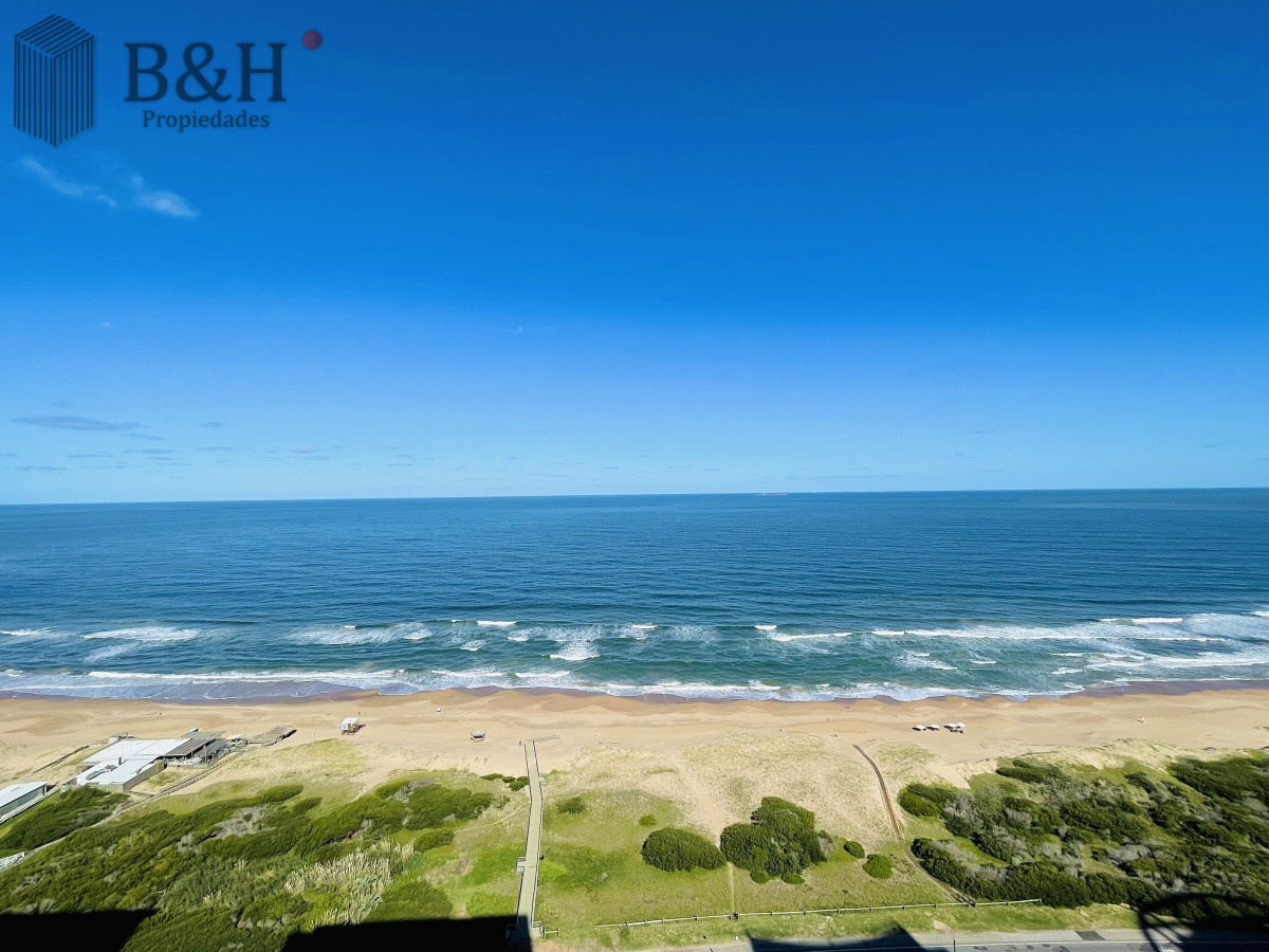 Apartamento ID.8158 - Exclusiva planta unificada Penthouse a estrenar en venta Playa Brava, Punta del Este