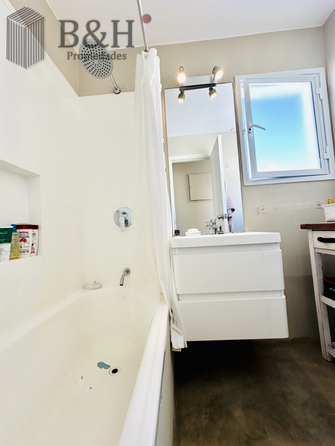 Apartamento ID.4141 - Alquiler y venta de apartamento con vista al Mar en Península de 3 dormitorios mas dependencia