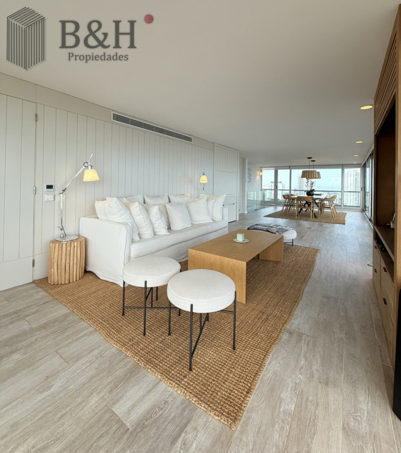 Apartamento ID.6402 - Apartamento Penthouse finamente decorado de 3 dormitorios con parrillero propio en alquiler temporario, Roosevelt Brava, Punta del Este