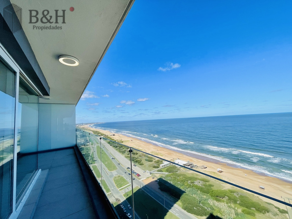 Apartamento ID.8158 - Exclusiva planta unificada Penthouse a estrenar en venta Playa Brava, Punta del Este