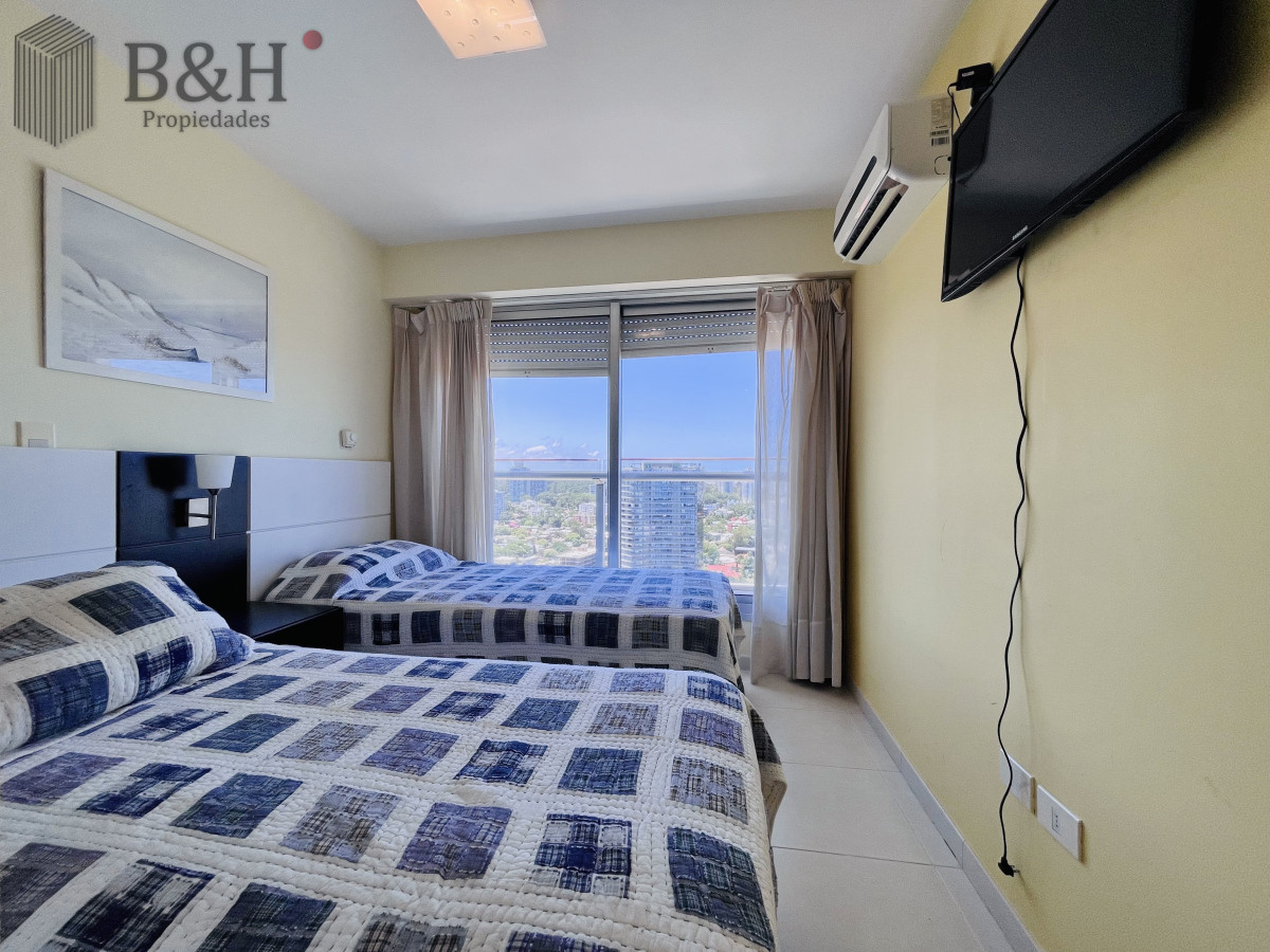 Apartamento ID.4492 - Excelente Apartamento de 2 Dormitorios con Vista al Mar, Playa Mansa