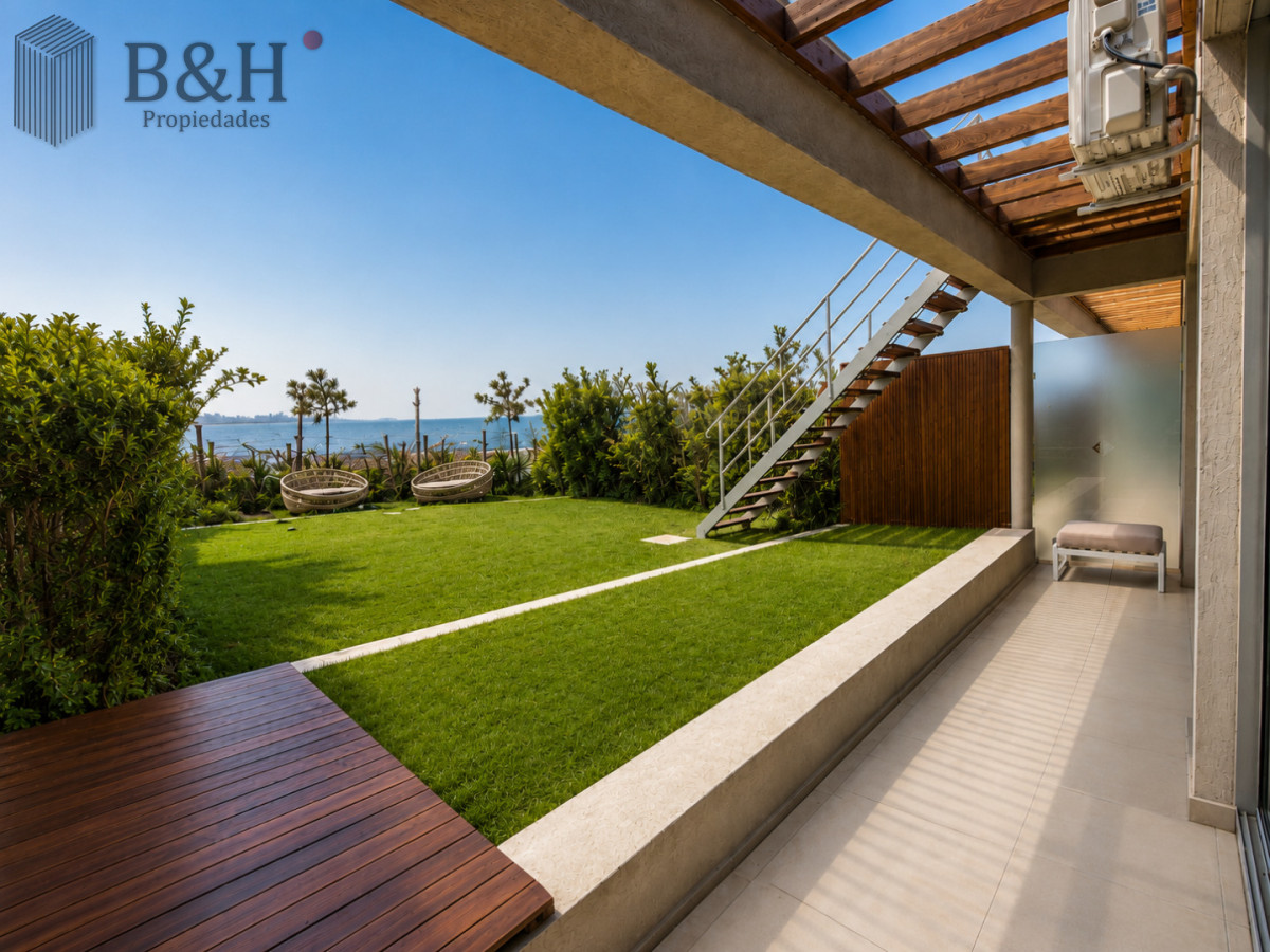 Apartamento ID.7754 - Apartamento de 3 Dormitorios, Parrillero de uso exclusivo y Jardín en Punta Ballena, Punta del Este