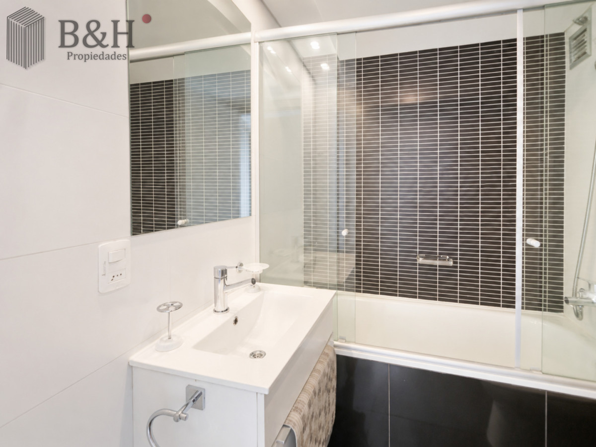 Apartamento ID.6032 - Alquiler temporal de apartamento de 2 dormitorios con parrillero en Playa Brava