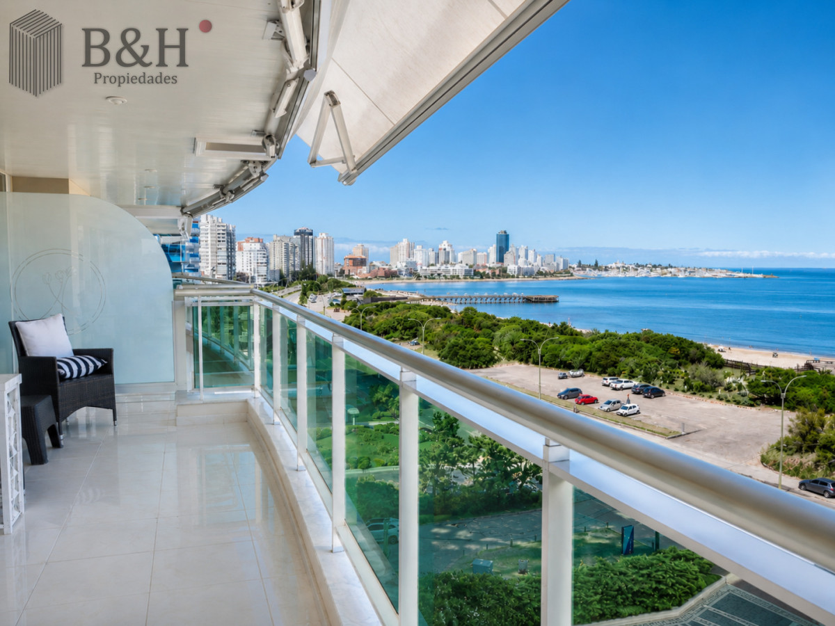 Apartamento ID.2030 - Apartamento de 3 Dormitorios sobre Playa Mansa, en Venta y Alquiler