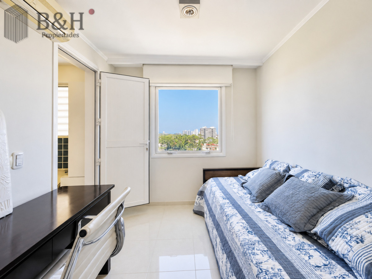 Apartamento ID.1397 - Alquiler temporario de excelente apartamento en torre Le Jardin de Playa Mansa, Punta del Este