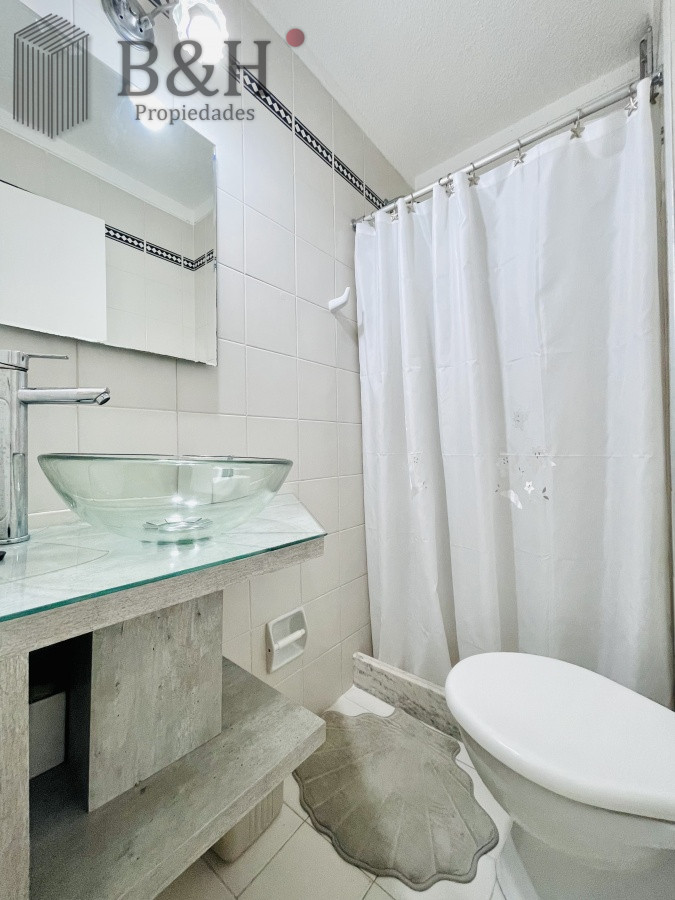 Apartamento ID.1629 - Apartamento de 2 Dormitorios en Península a Pocos Metros de Playa Brava - Venta