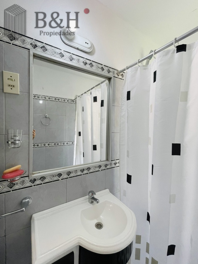 Apartamento ID.425 - Apartamento de 2 Dormitorios en Aidy Grill a Pocos Metros de Playa Brava - Venta