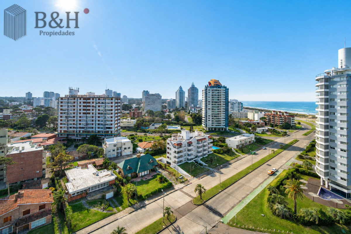 Apartamento ID.3561 - Apartamento de 2 Dormitorios y Medio en Forest Tower - Punta del Este