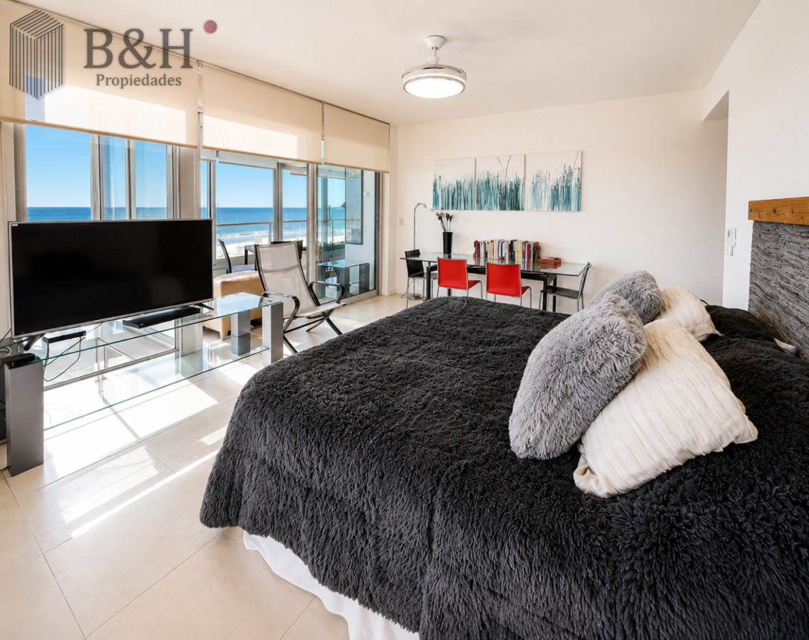 Apartamento ID.1233 - Venta y alquiler de departamento esquinero de tres dormitorios mas dependencia de servicio, Torre LE PARC, playa Brava. Punta del Este