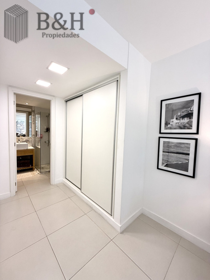 Apartamento ID.7065 - Venta de hermoso departamento de 2 dormitorios más parrillero en Punta Ballena 