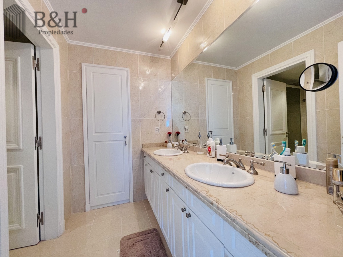 Apartamento ID.1397 - Alquiler temporario de excelente apartamento en torre Le Jardin de Playa Mansa, Punta del Este