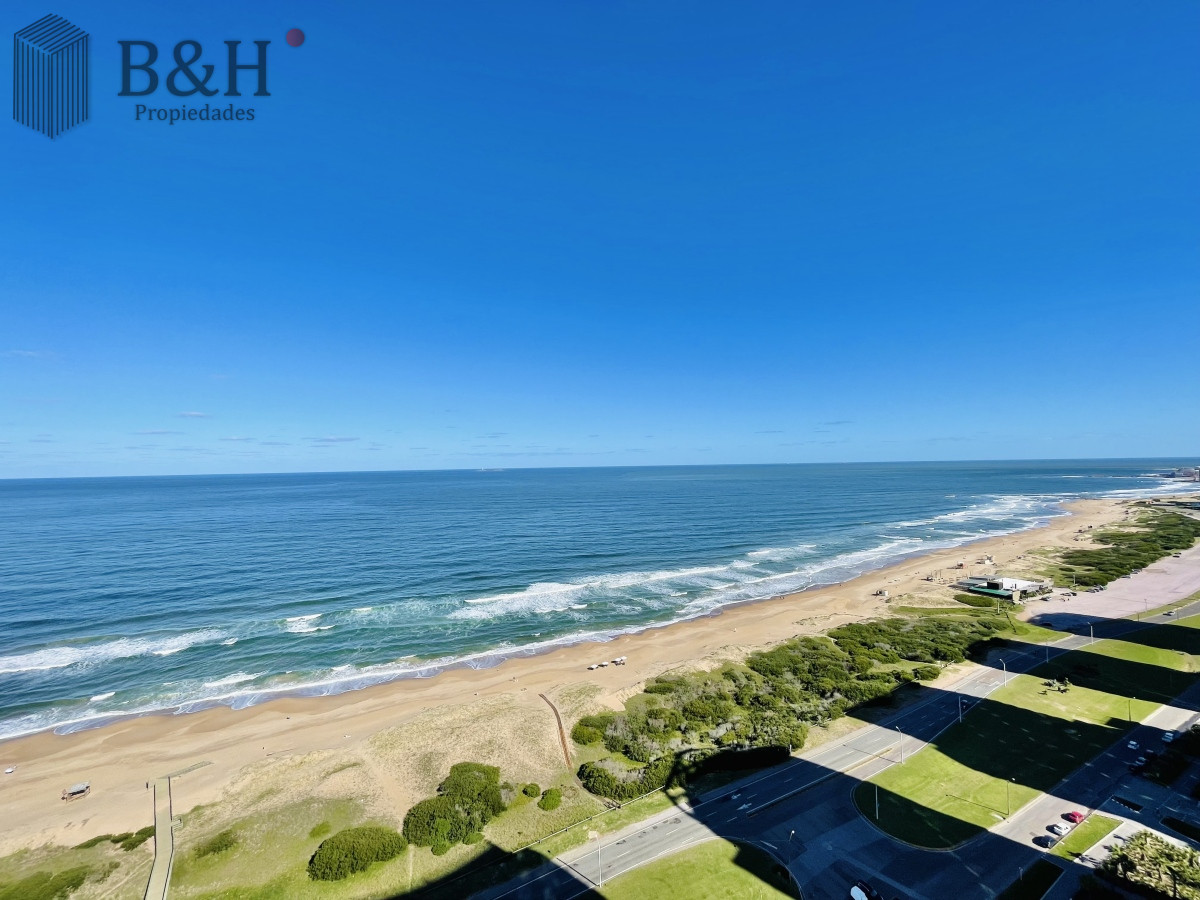 Apartamento ID.8158 - Exclusiva planta unificada Penthouse a estrenar en venta Playa Brava, Punta del Este