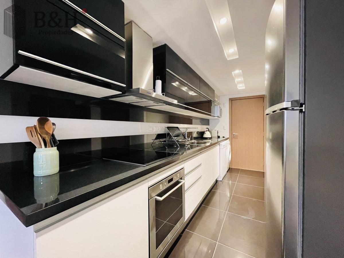 Apartamento ID.1438 - Apartamento de 3 Dormitorios con Parrillero en playa Brava, Punta del Este - Alquiler Temporario