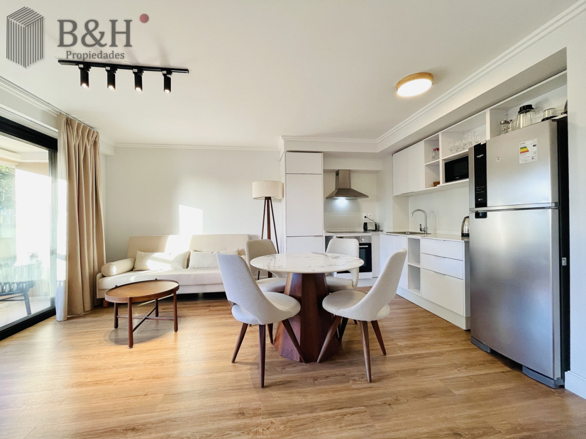 Apartamento ID.6886 - Departamento de 1 Dormitorio en Alquiler Anual, torre nueva con variedad de amenities sobre Roosevelt, Punta del Este 