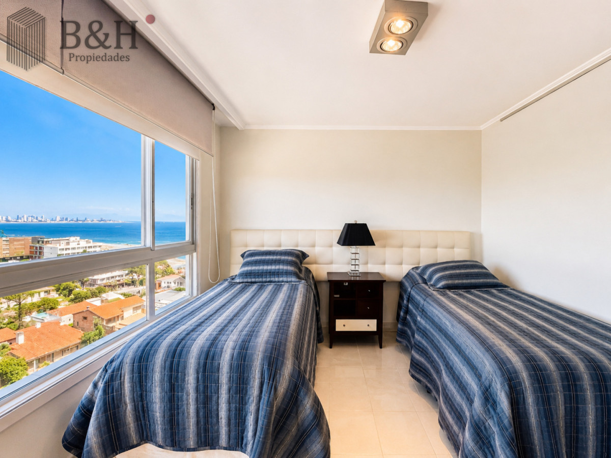 Apartamento ID.1397 - Alquiler temporario de excelente apartamento en torre Le Jardin de Playa Mansa, Punta del Este