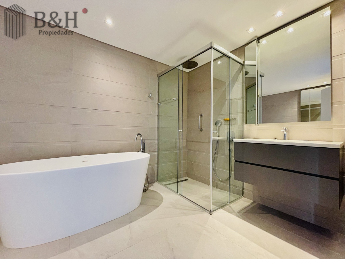 Apartamento ID.8158 - Exclusiva planta unificada Penthouse a estrenar en venta Playa Brava, Punta del Este