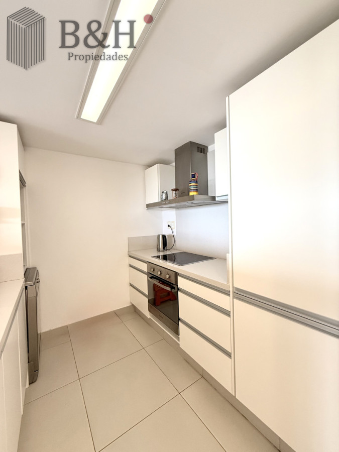 Apartamento ID.7065 - Venta de hermoso departamento de 2 dormitorios más parrillero en Punta Ballena 