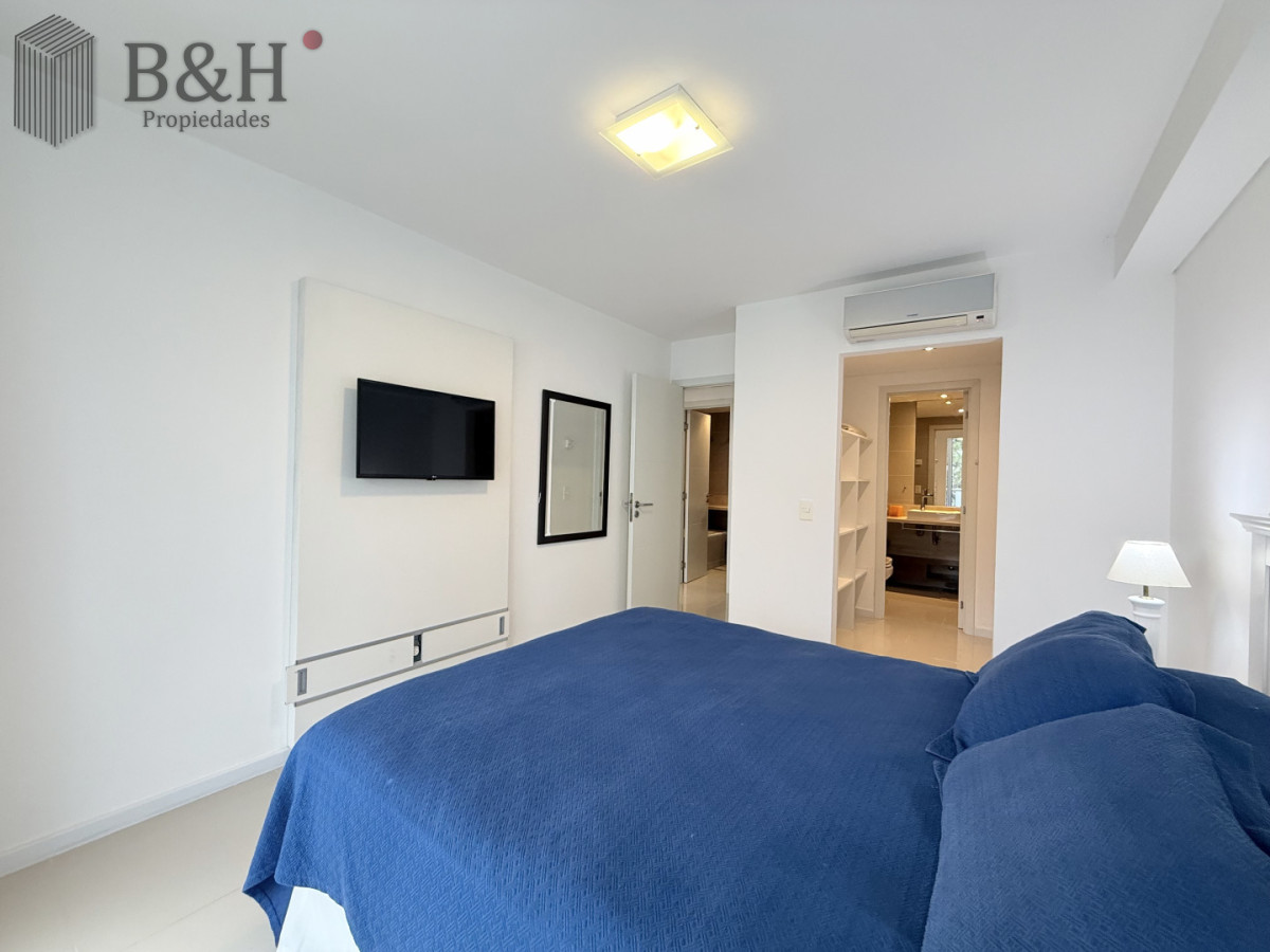 Apartamento ID.6866 - Alquiler Anual Moderno Apartamento de 2 Dormitorios, Roosevelt cerca de Playa Brava