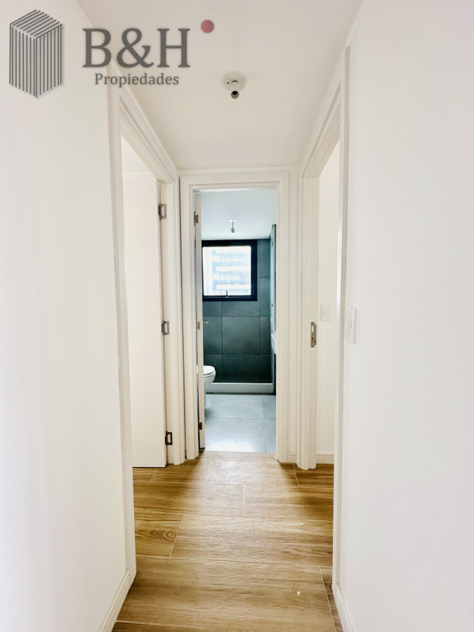 Apartamento ID.3710 - Apartamento de 2 Dormitorios Alquiler Anual, Playa Brava, Punta del Este