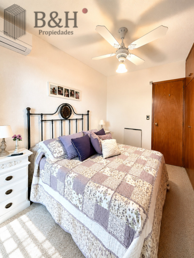 Apartamento ID.7163 - Apartamento en venta playa Mansa de 4 dormitorios y amplia terraza con parrillero propio 
