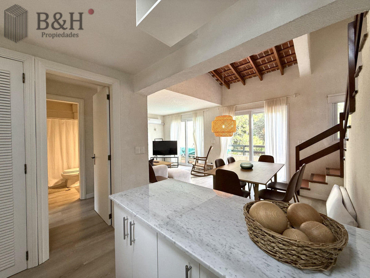 Apartamento ID.6829 - Alquiler anual o invernal de apartamento dúplex con parrillero propio en Rincón del Indio