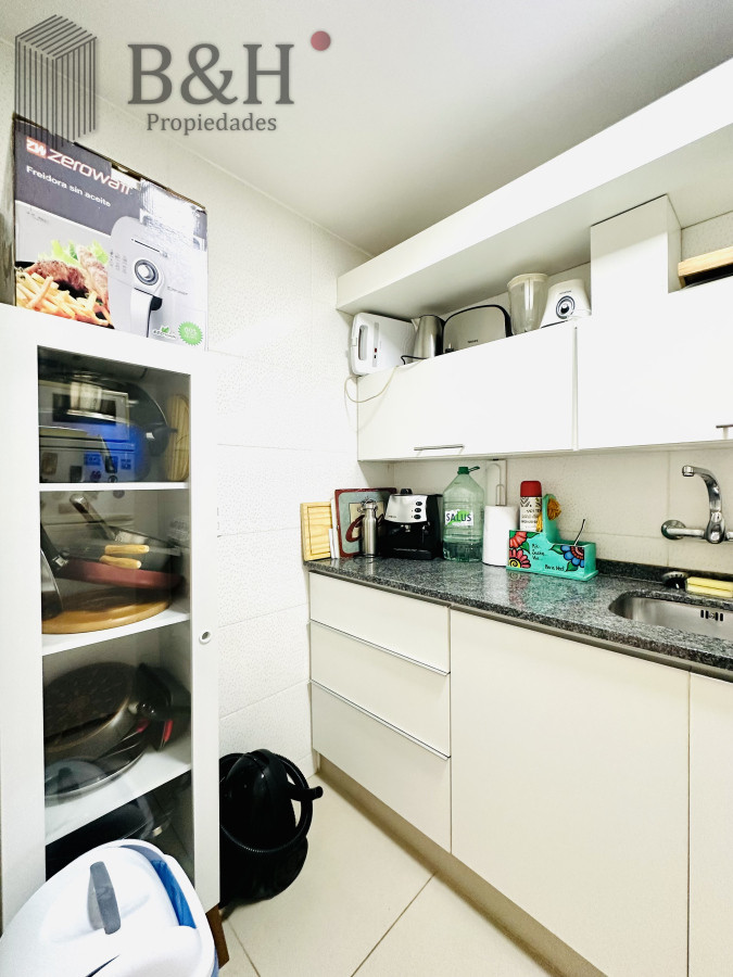 Apartamento ID.3708 - Apartamento en alquiler de 2 dormitorios con 2 baños sobre Roosevelt, Punta del Este