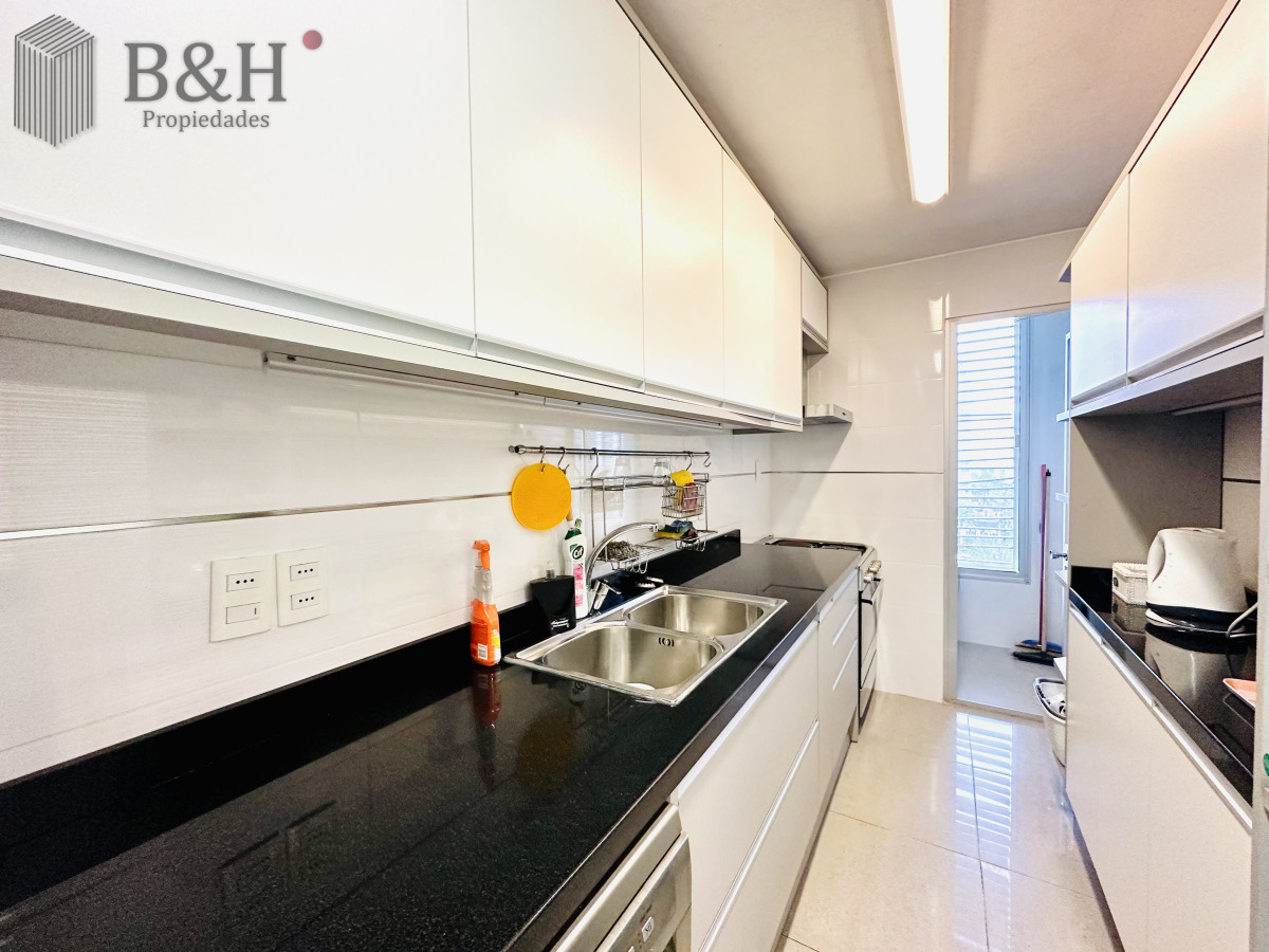 Apartamento ID.6888 - Venta de apartamento en Península de Punta del este con 3 dormitorios y 2 baños reciclado 