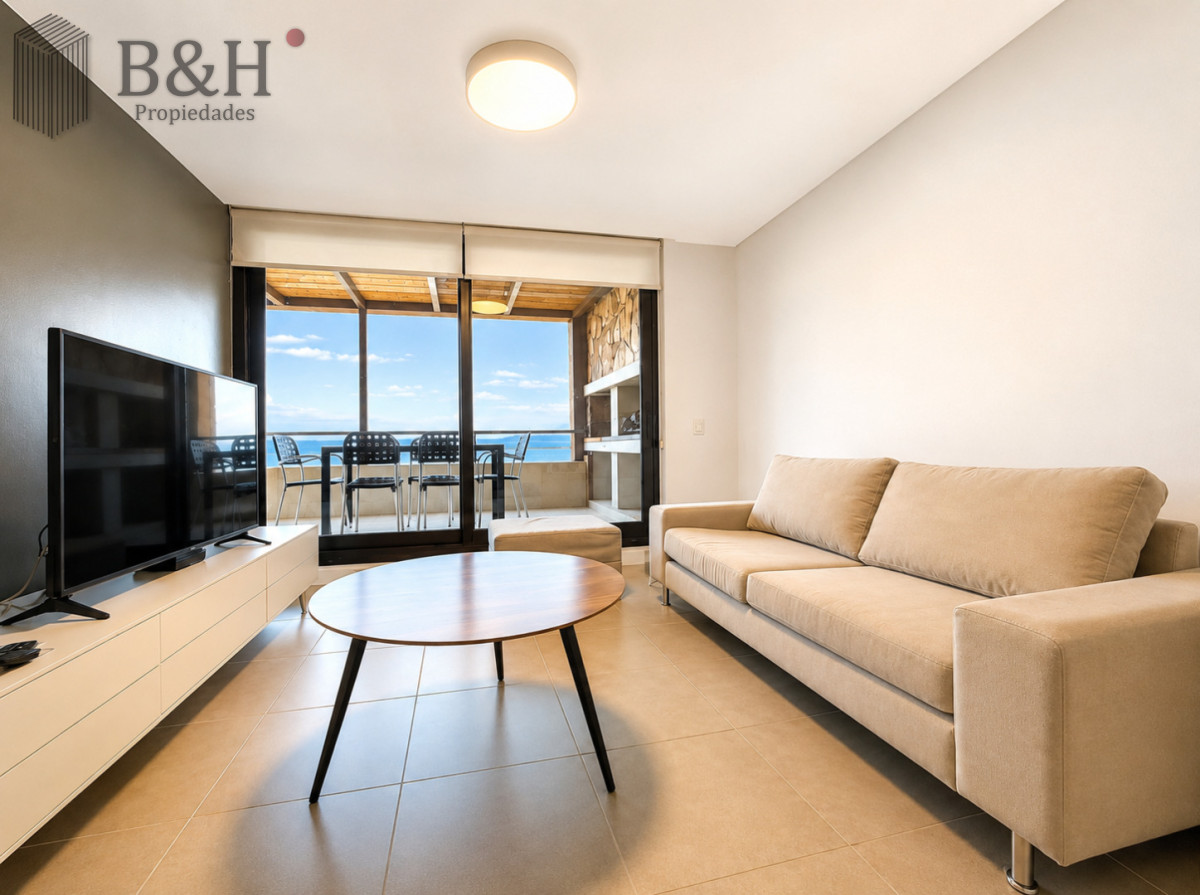 Apartamento ID.7943 - Venta de apartamento de 2 Dormitorios con Parrillero y Vistas al Mar, Punta Ballena 