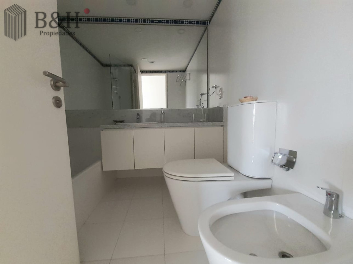 Apartamento ID.855 - Alquiler temporal de apartamento esquinero en Torre Le Parc II, Playa Brava