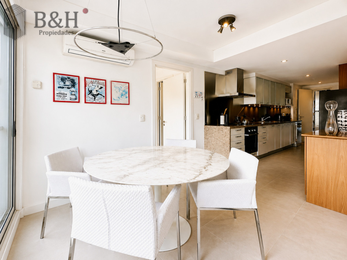 Apartamento ID.2690 - Oportunidad en Venta y Alquiler temporal de maravilloso departamento esquinero en Torre Le Parc, Playa Brava, Punta del Este